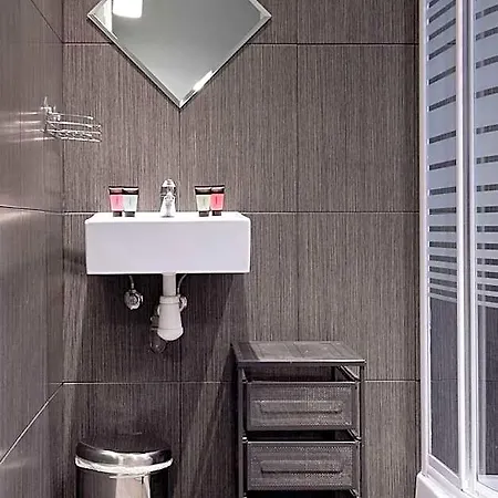 Boutique Khronos برشلونة